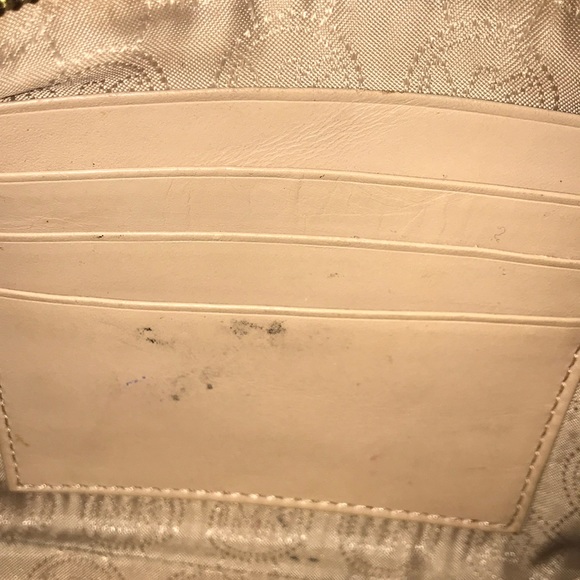 SOLD Michael Kors wrist wallet with strap - Picture 6 of 10